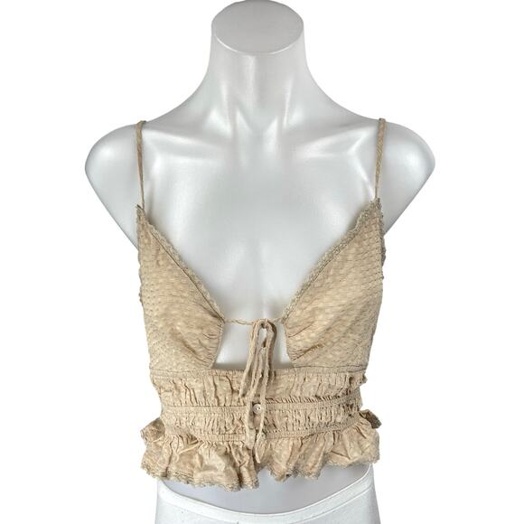 ASTR The Label Beige Sleeveless Plunging Smocked Ruffle Cami Crop Top Size S - Picture 1 of 3